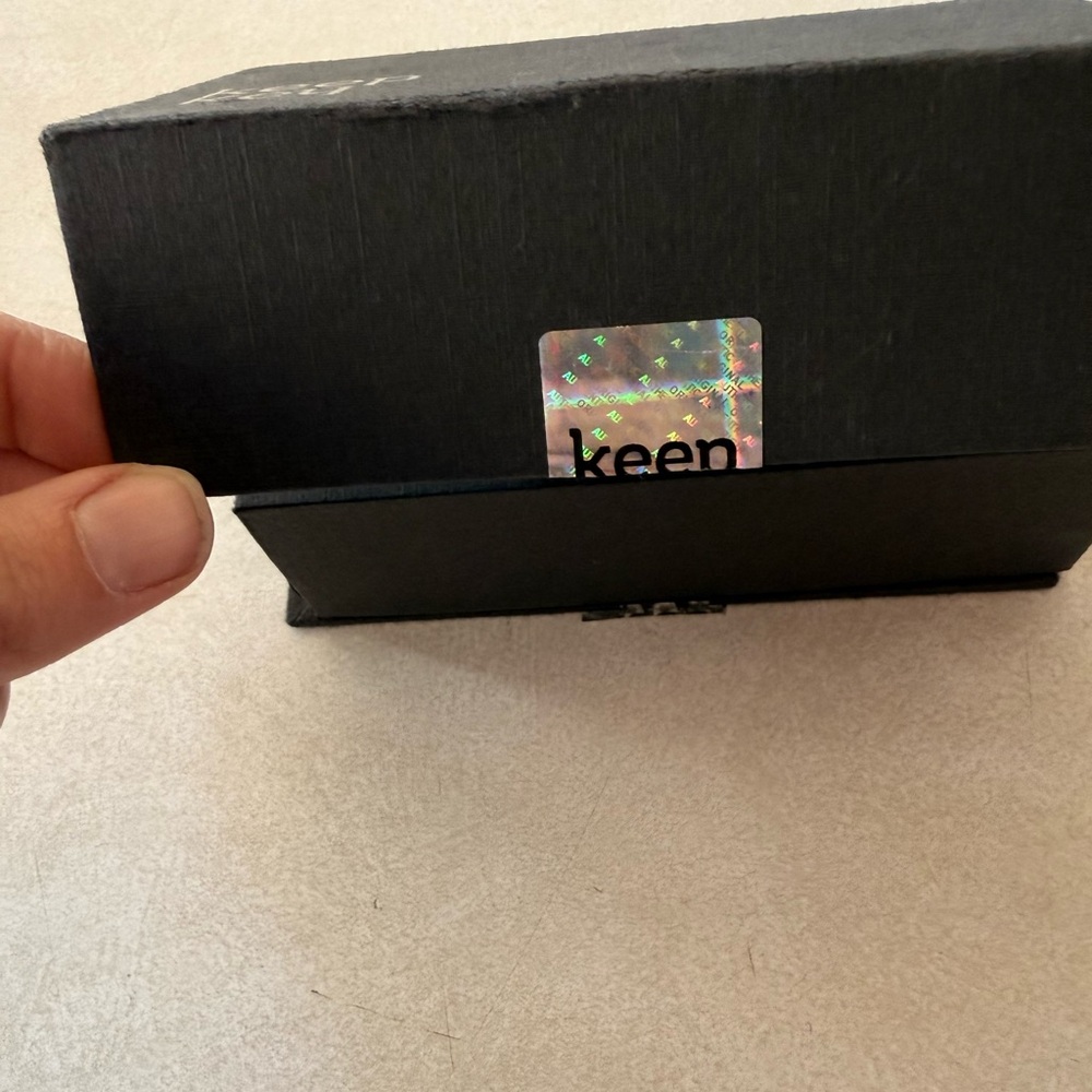 KeepKey Cryptocurrency Hardware Wallet - Picture 6 of 6
